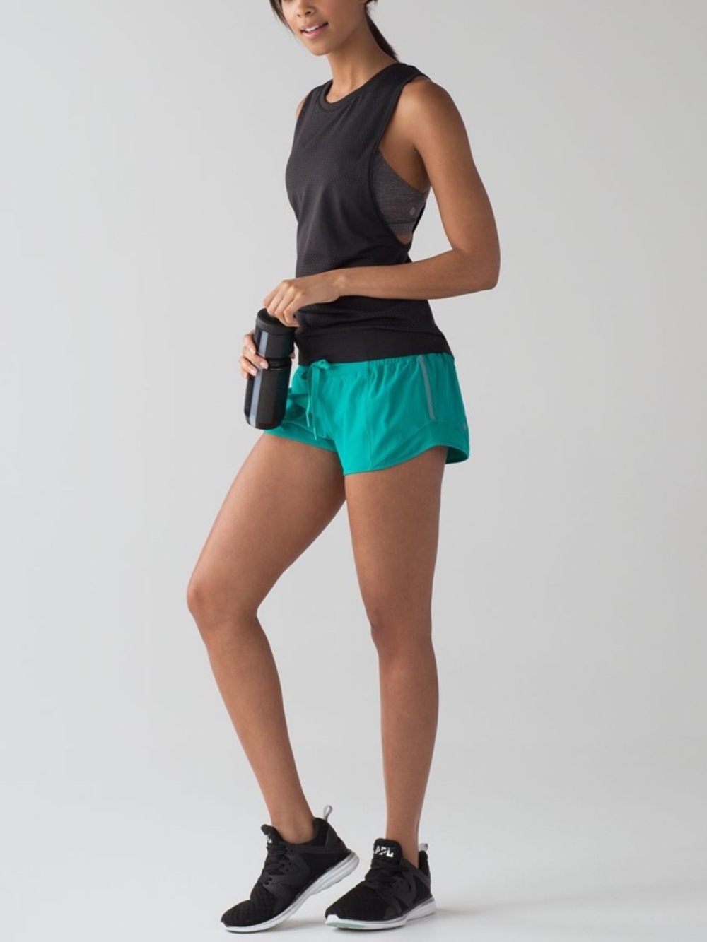 lululemon athletica hotty hot blue/green Athletic Running Shorts size 4